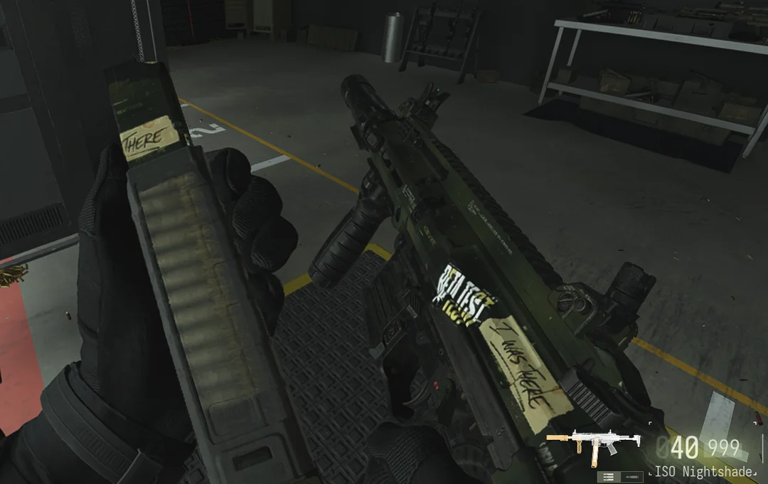 The Litmus camo shown in-game on a weapon in the MW4 beta